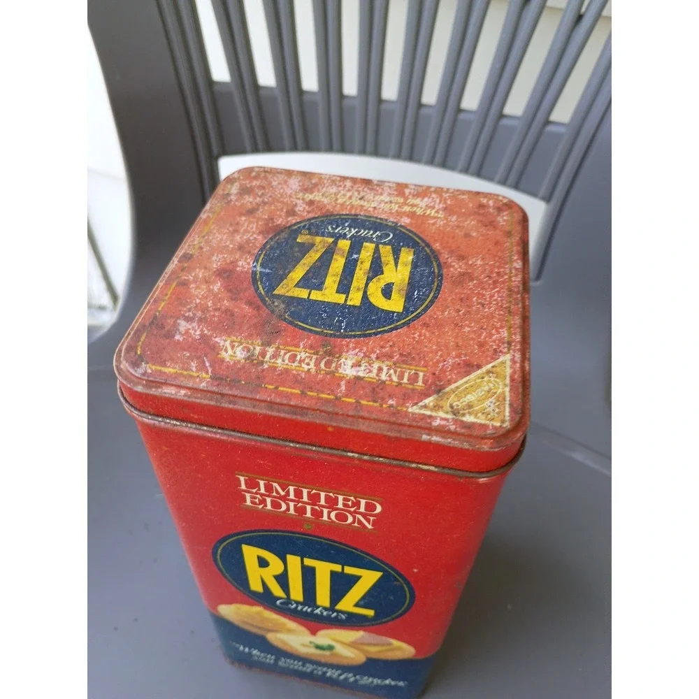 Vintage 1987 Nabisco Ritz Crackers‎ Limited Edition Metal Tin Container